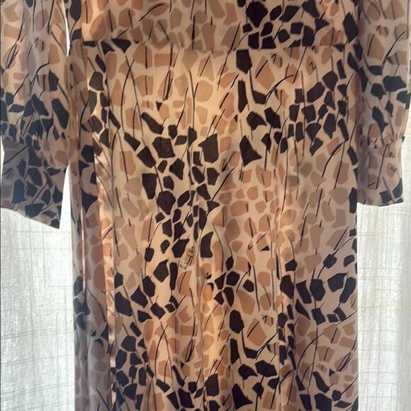 Richard Allen x H&M Brown and Black and Cream colour Dress with Bishop Sleeves - Picture 4 of 8